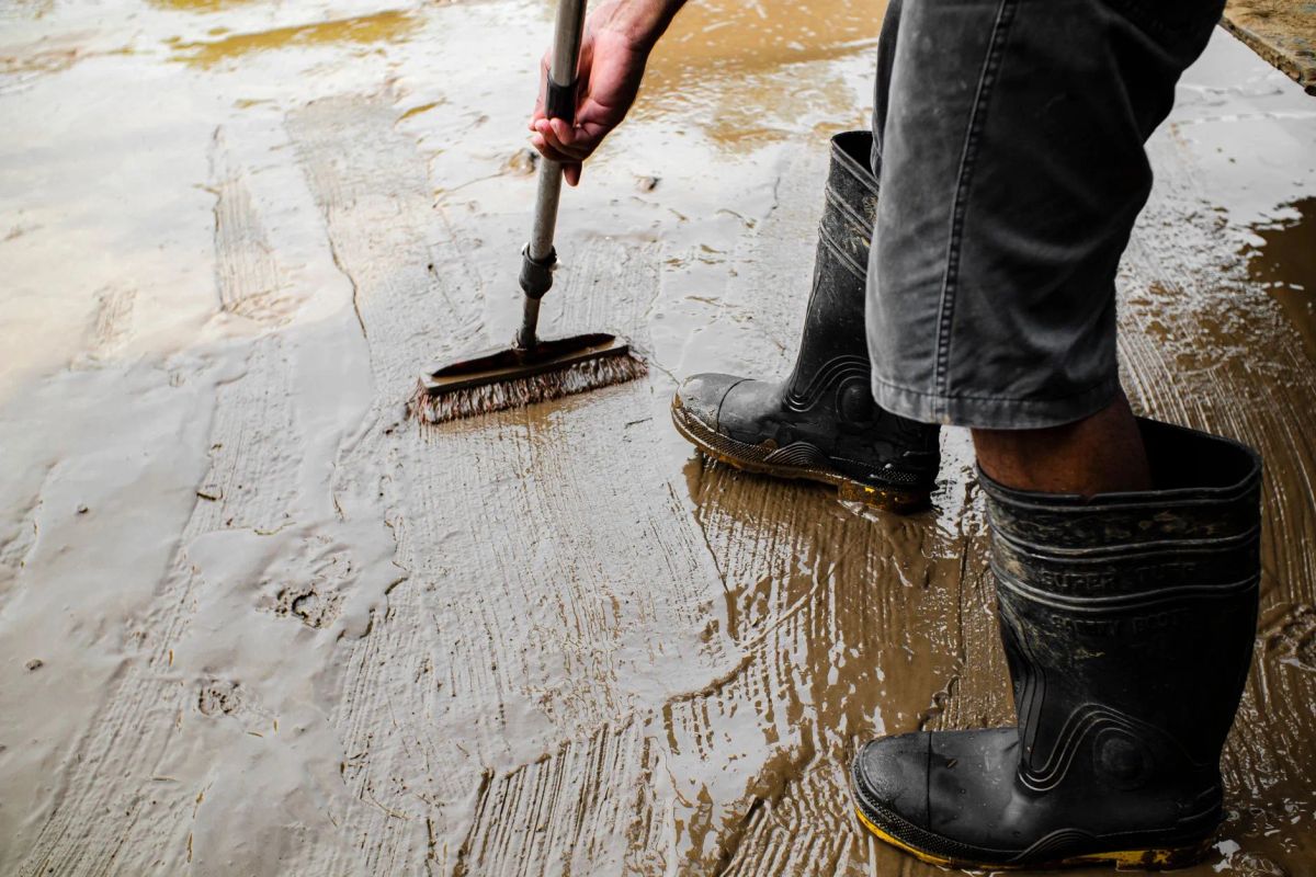 Residential pressure washing service at an Oakboro North Carolina home